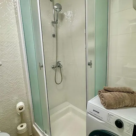 Apartman G&g Razanj - Seaview & Garden Bbq Rogoznica