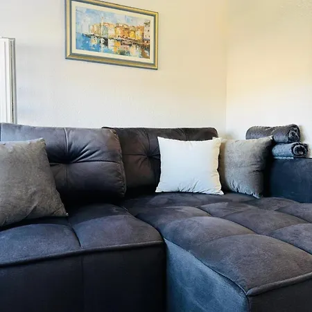 G&g Razanj - Seaview & Garden Bbq Apartman