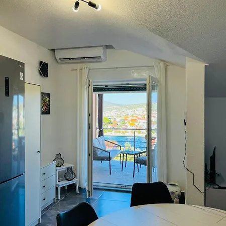 G&g Razanj - Seaview & Garden Bbq