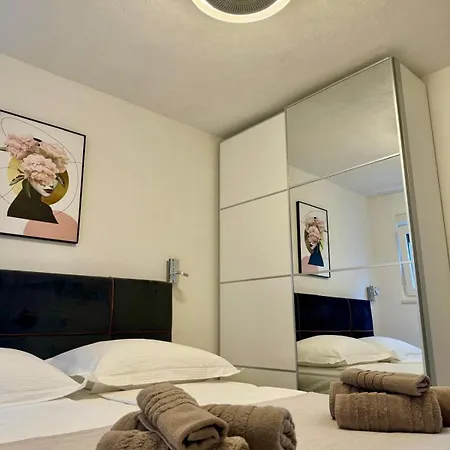 G&g Razanj - Seaview & Garden Bbq * Рогозница