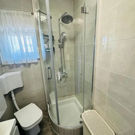 G&g Razanj - Seaview & Garden Bbq Apartman Rogoznica (Sibenik-Knin)