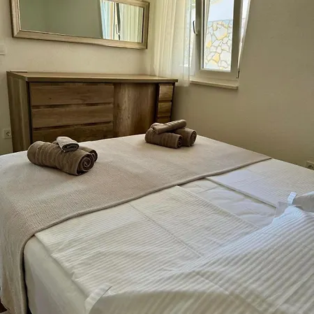 G&g Razanj - Seaview & Garden Bbq *