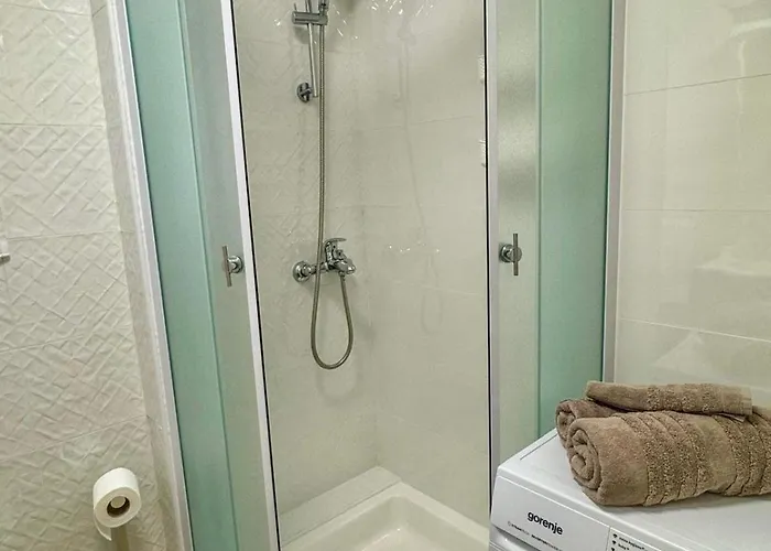 Apartman G&g Razanj - Seaview & Garden Bbq Rogoznica