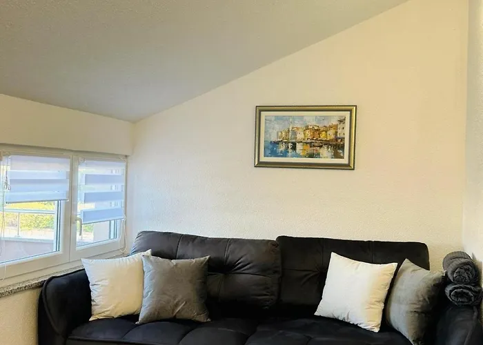 G&g Razanj - Seaview & Garden Bbq Apartman *