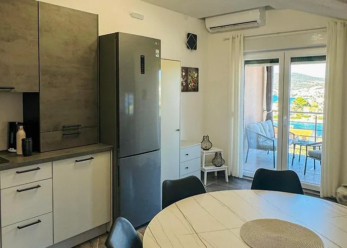 G&g Razanj - Seaview & Garden Bbq *